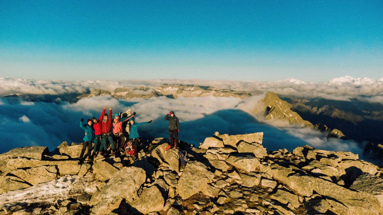 Els expedicionaris al cim del Tuc de Molières