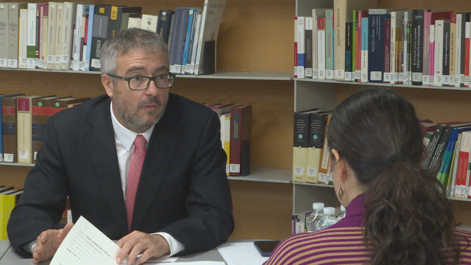 Consultar per no anar a judici: el Col·legi d'Advocats obre les portes