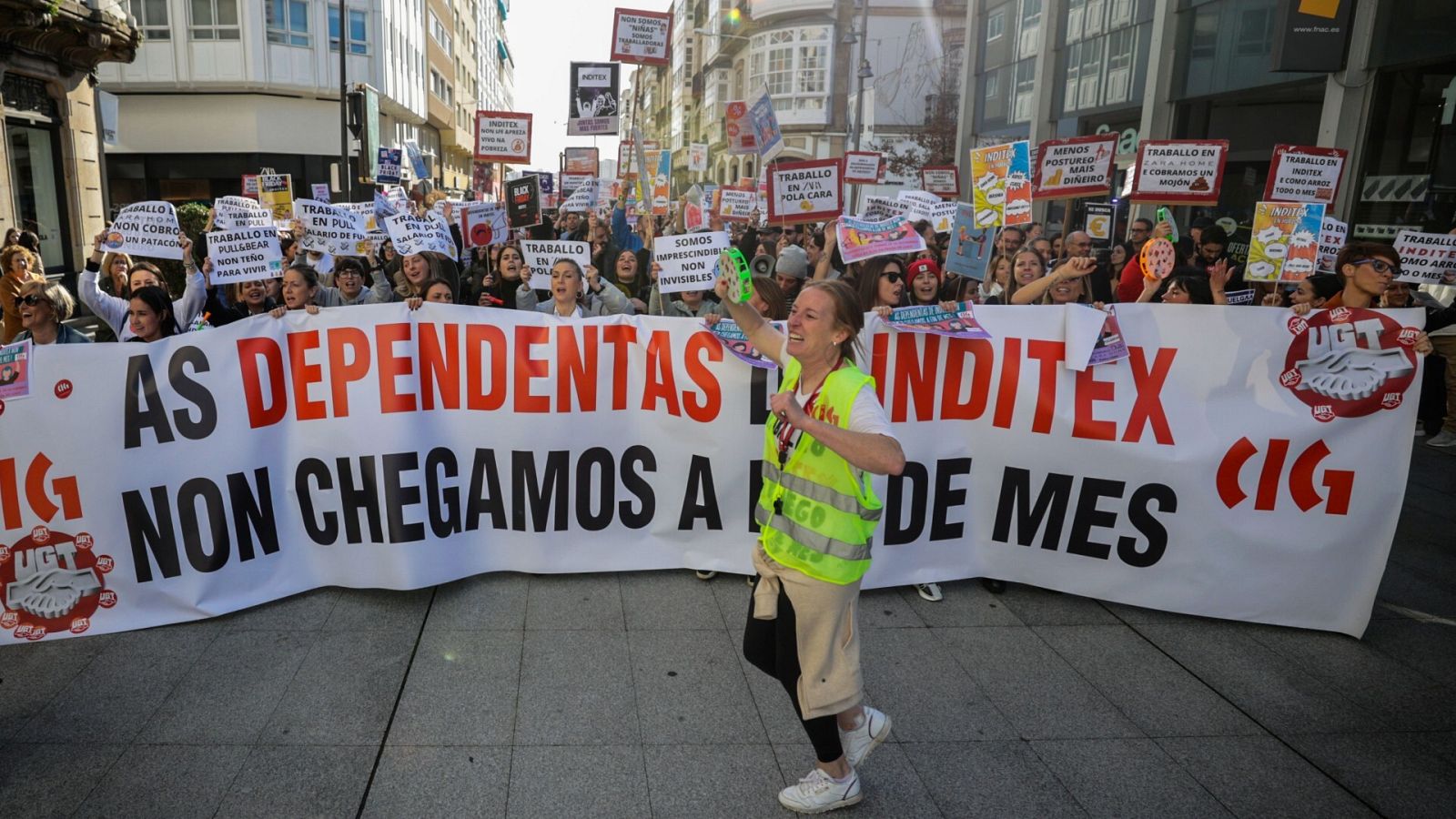 Manifestación de dependientas de Inditex en A Coruña