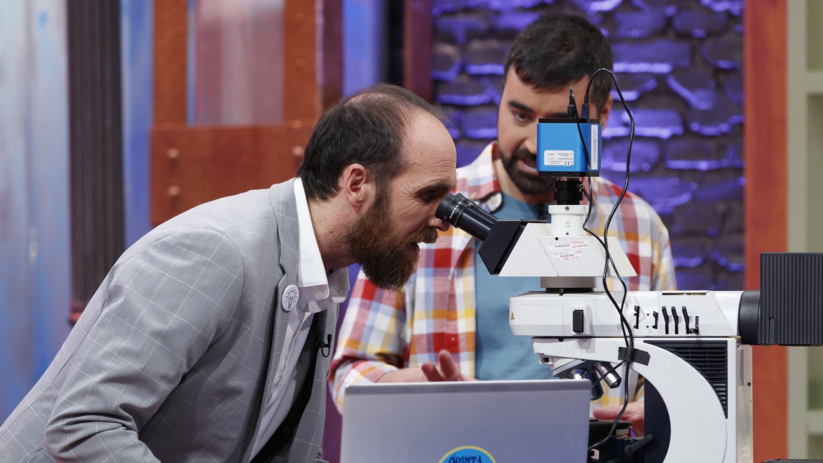 Descubriendo las propiedades de la Luz, en 'Orbita laika'