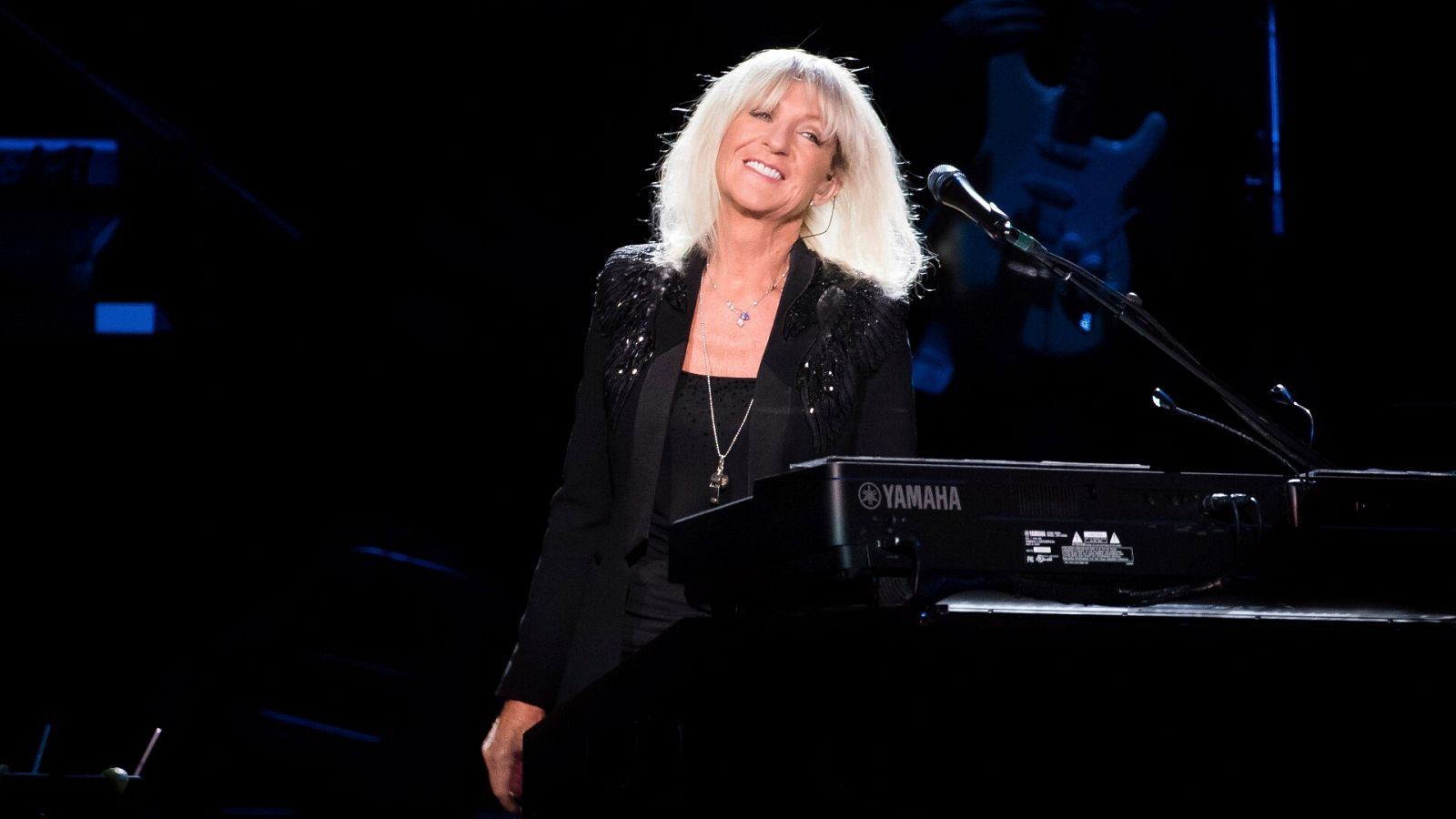 Christine McVie durante un concierto en Nueva York en 2014