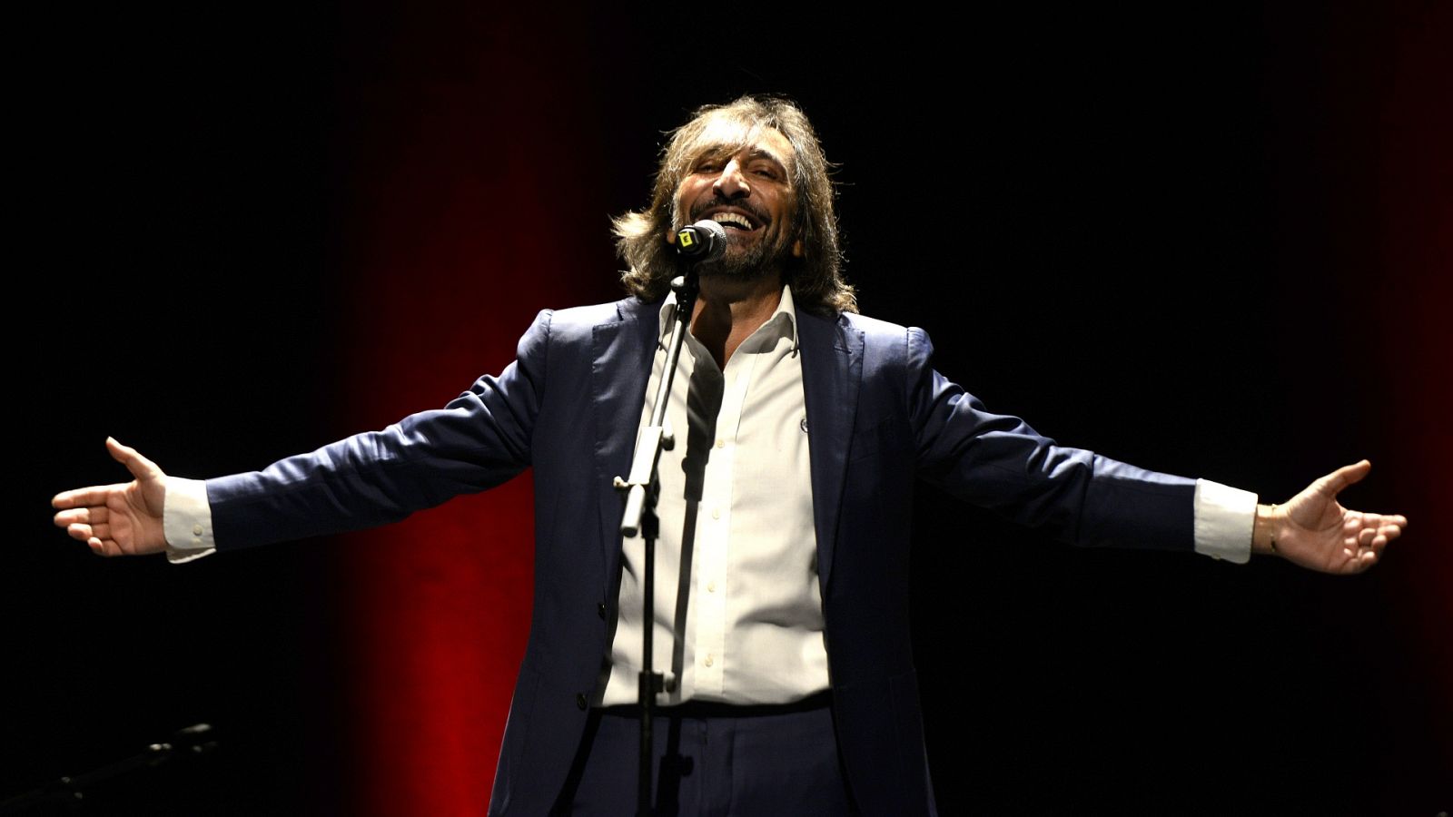 antonio-carmona-multimedia-escenario