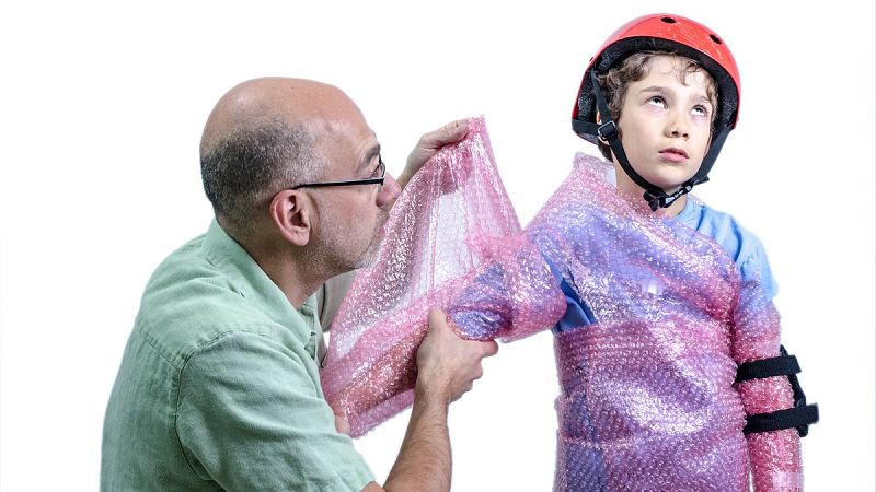 ¿Por qué no debes sobreproteger a tus hijos? Las 5 consecuencias negativas de la sobreprotección