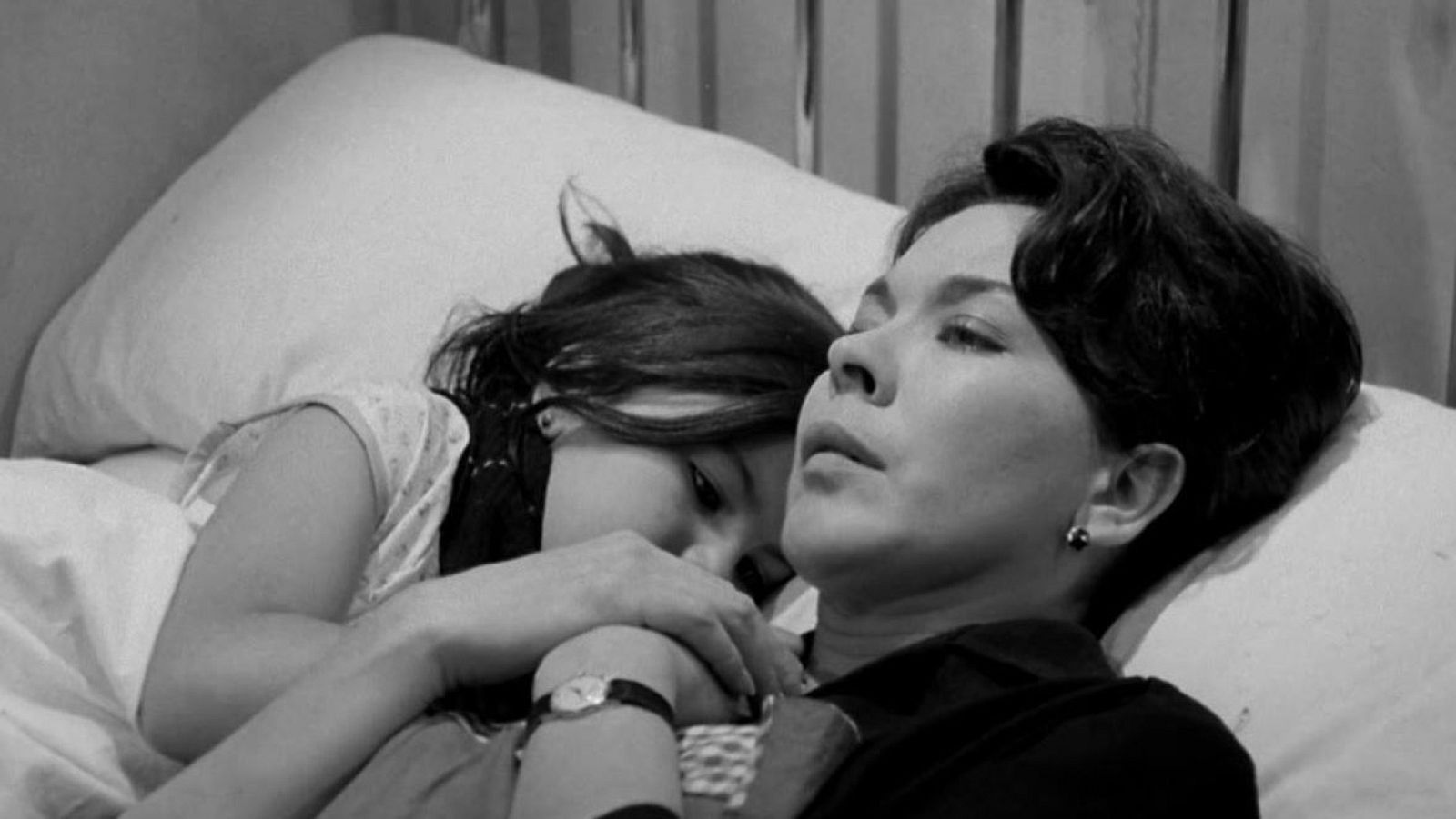 Aurora Batista en 'La tía Tula', de Miguel Picazo