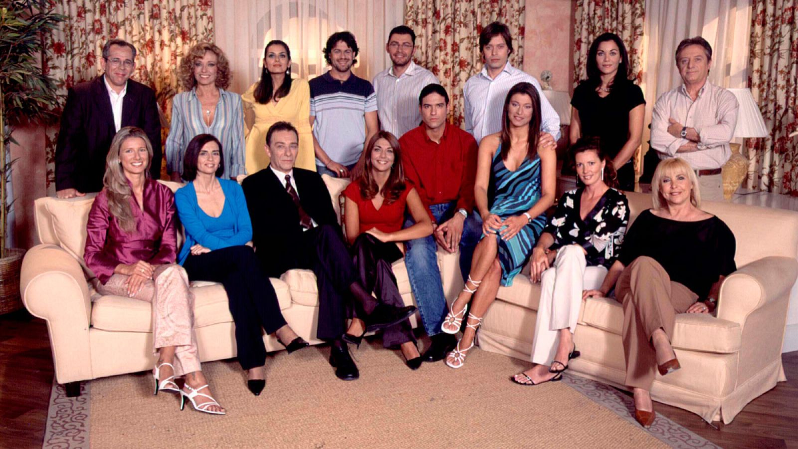 Plantel de actores de la serie 'Luna negra'