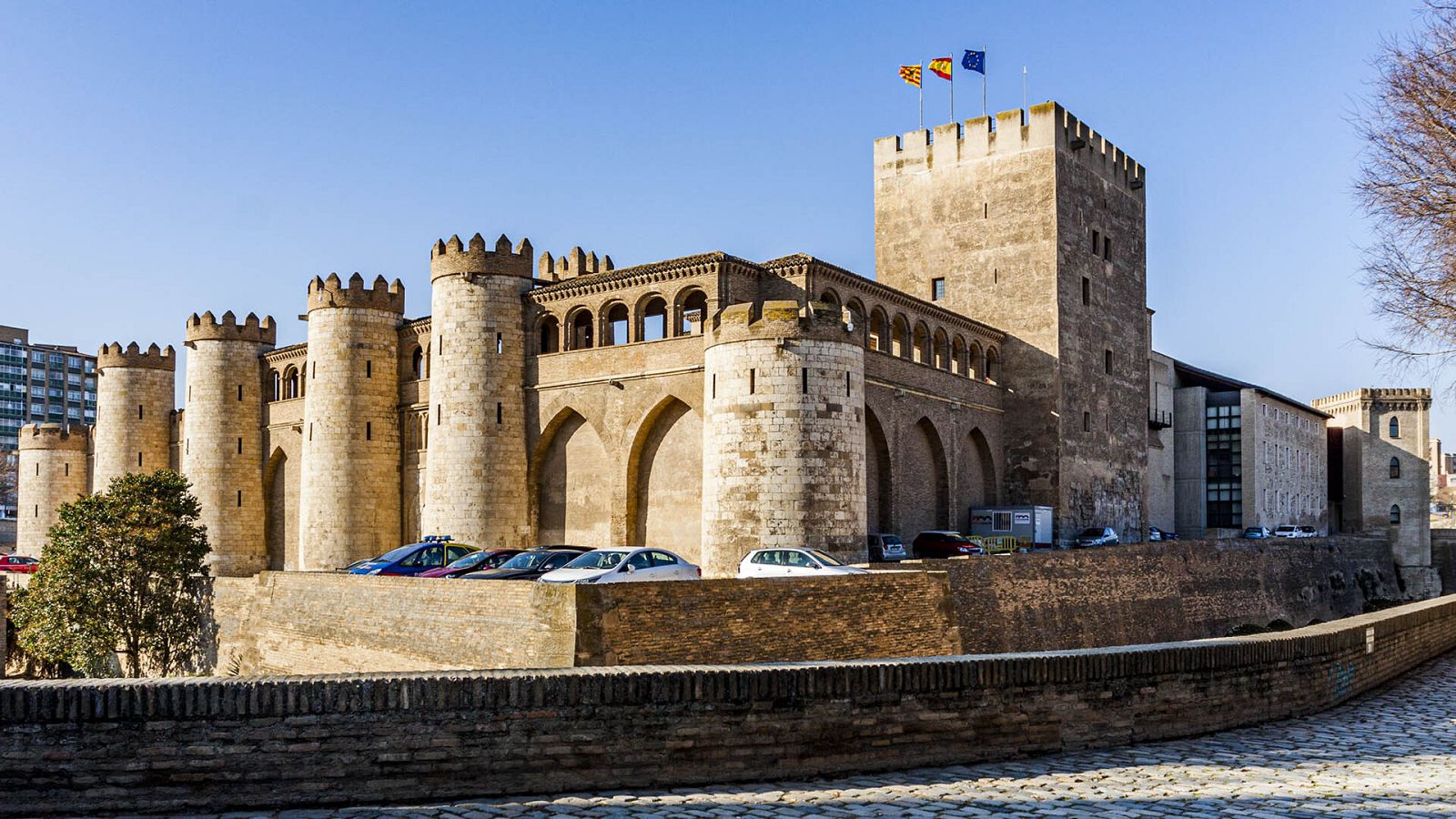 La torre del Trovador de Aljafería de Zaragoza: esta es la historia de su nombre