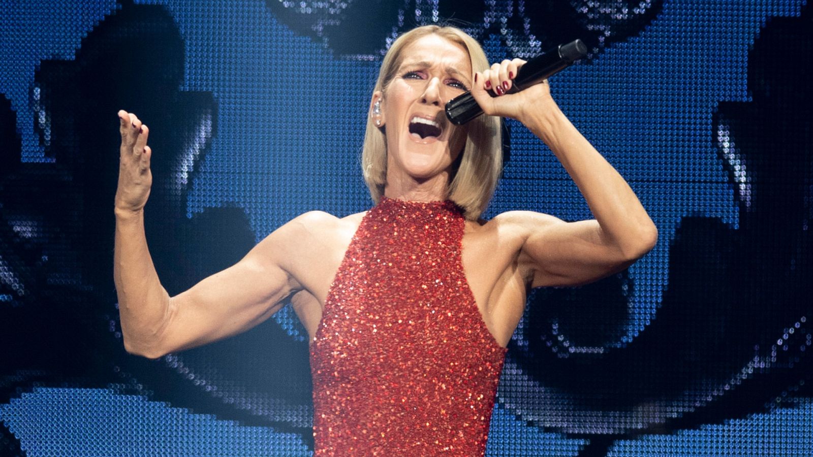 Céline Dion cancela su gira europea de 2023 por problemas neurológicos
