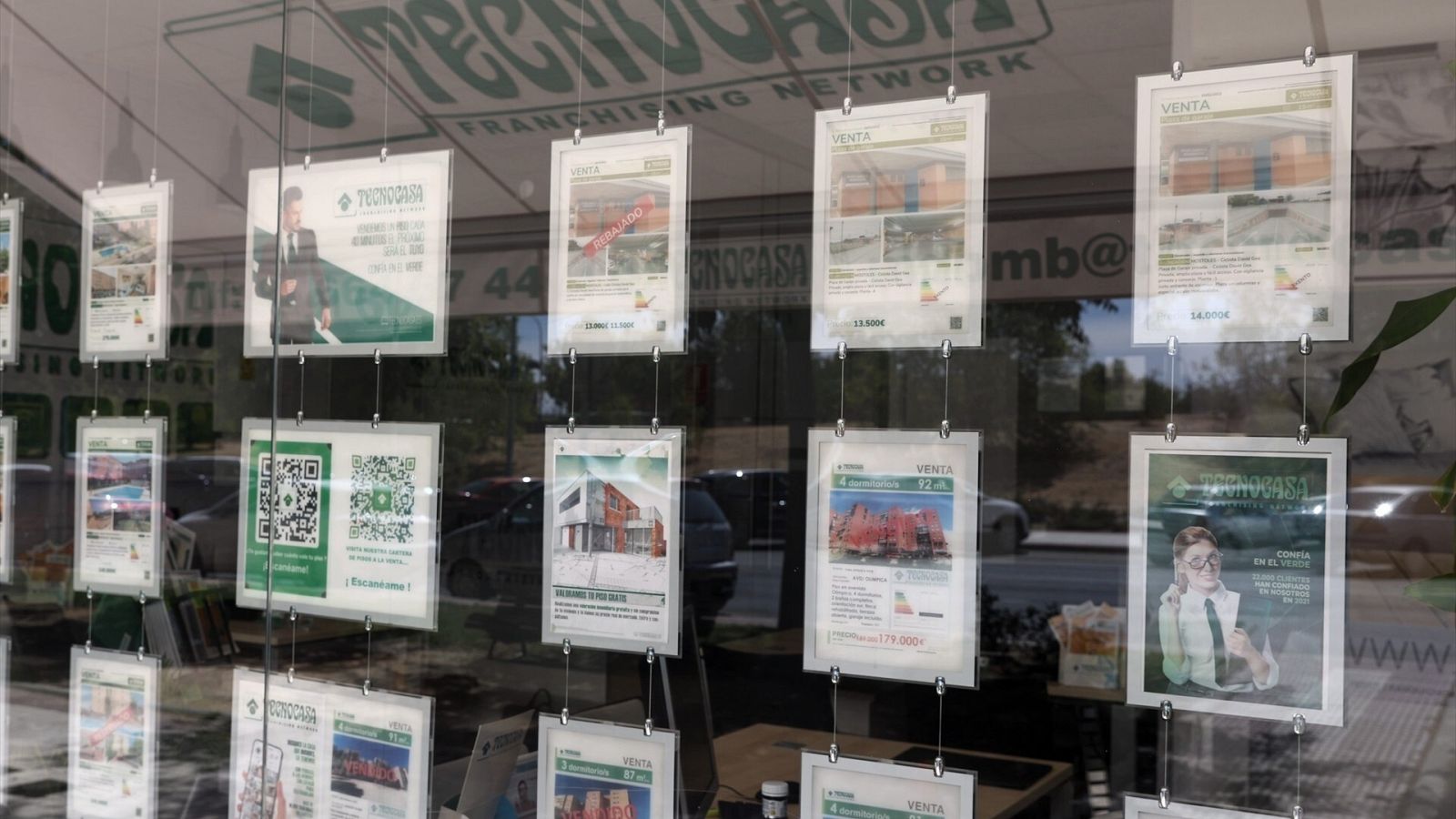 Carteles de pisos en venta en Madrid