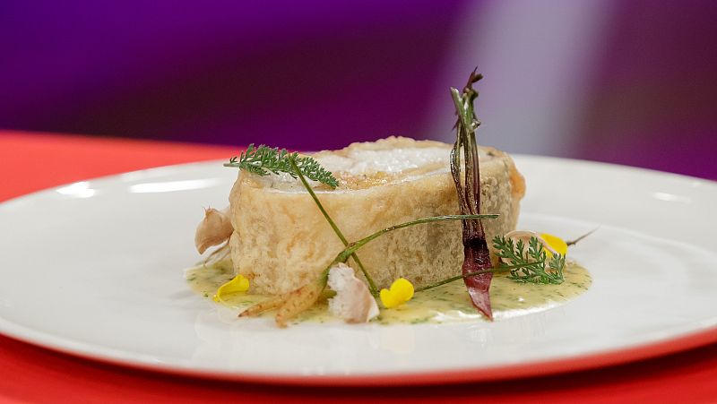 Receta de merluza rellena de gambas en salsa verde de José Corbacho