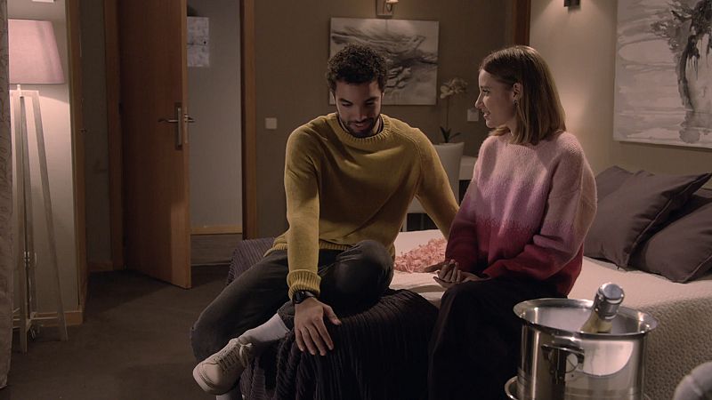 'Servir y proteger': �Iris e Isma pasan su primera noche juntos!