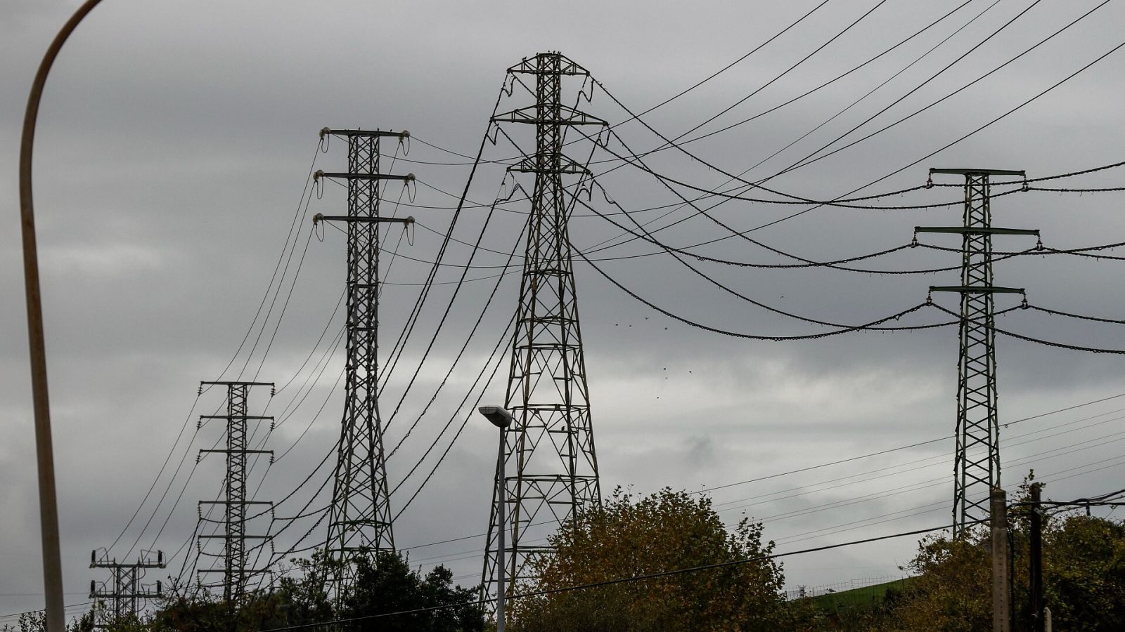 Torres de alta tensión eléctrica en Bizkaia