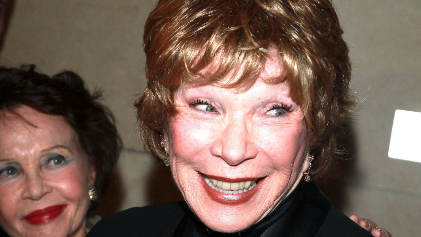 La actriz Shirley MacLaine