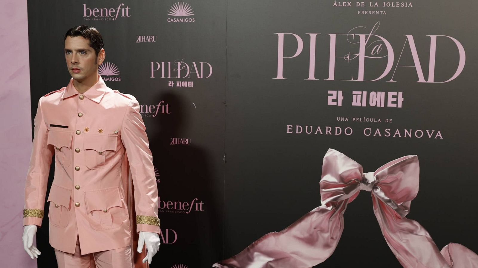 Nos adentramos en el universo de Eduardo Casanova a trav�s de 'La piedad' en 'De pel�cula'