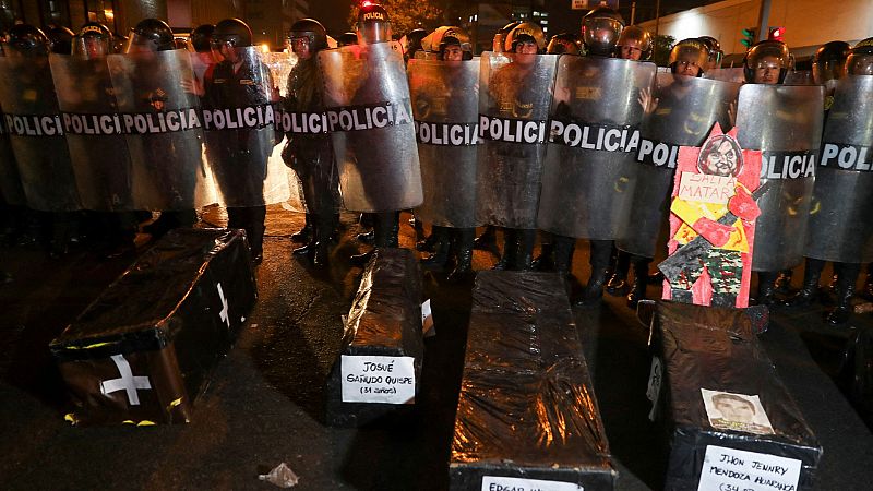 La fiscalía peruana confirma 42 muertos y 329 detenidos desde el inicio de las protestas en diciembre
