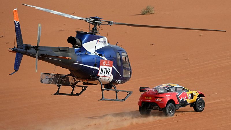 Dakar 2023, resumen de la etapa 13: Loeb escribe su nombre en la historia del Dakar, pero con sabor agridulce