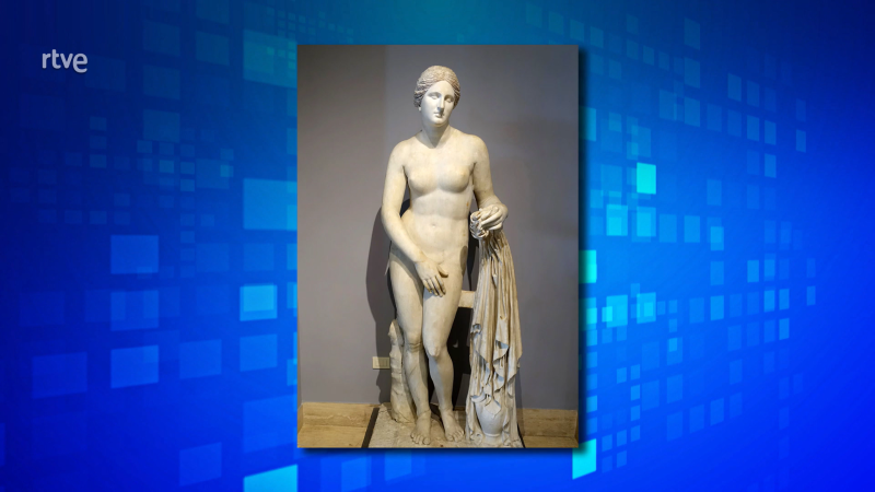 Frin�, el primer desnudo femenino hecho escultura