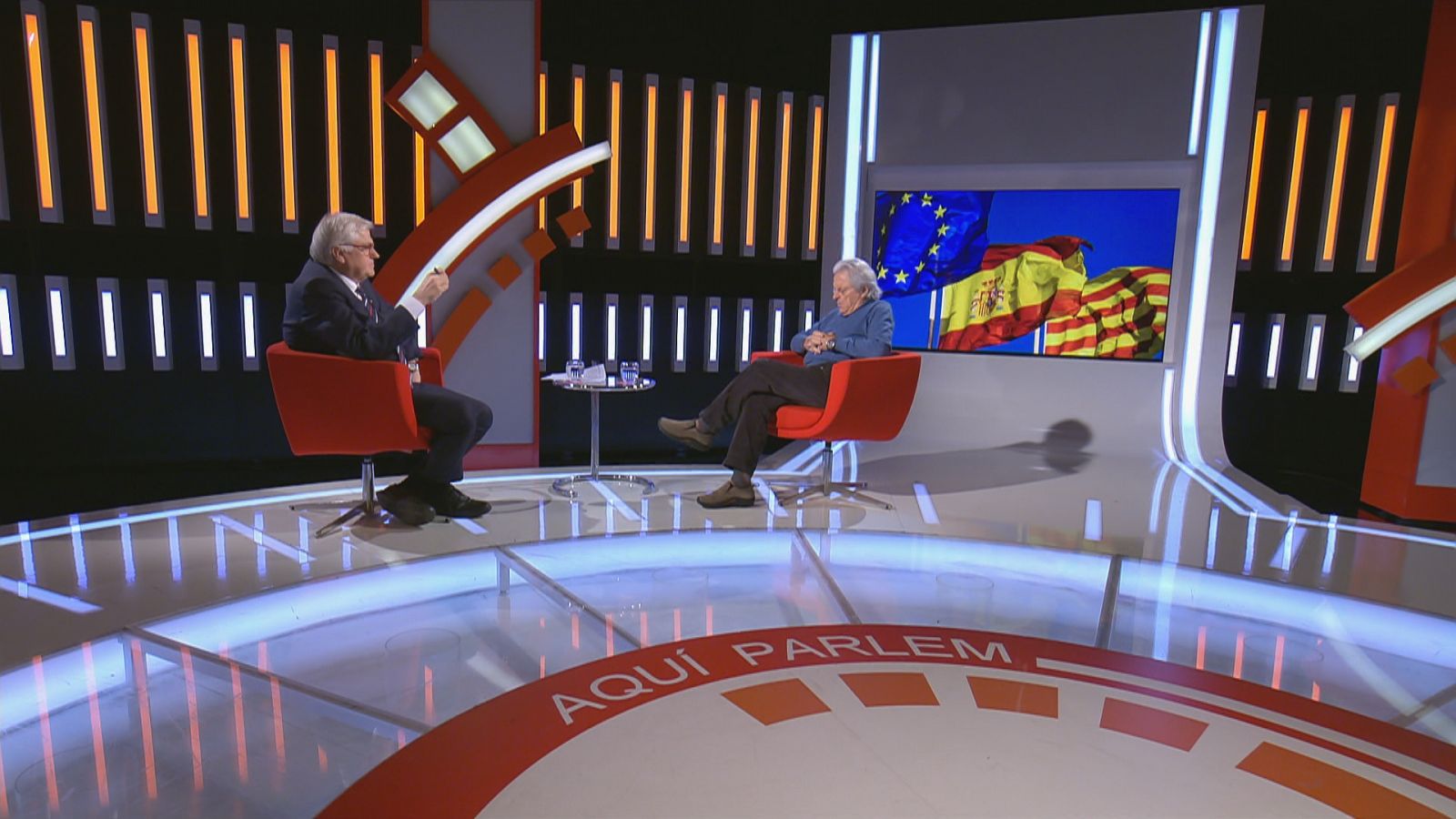 Lluís Falgàs entrevista Javier Nart a 'Aquí parlem'