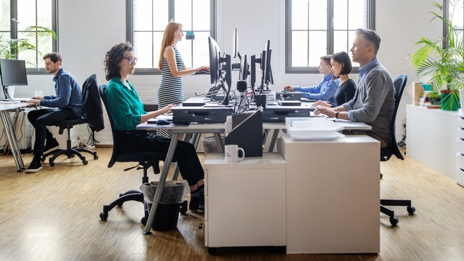 Estar sentado todo el día es fatal para tu salud, pero ¿hay alternativa?