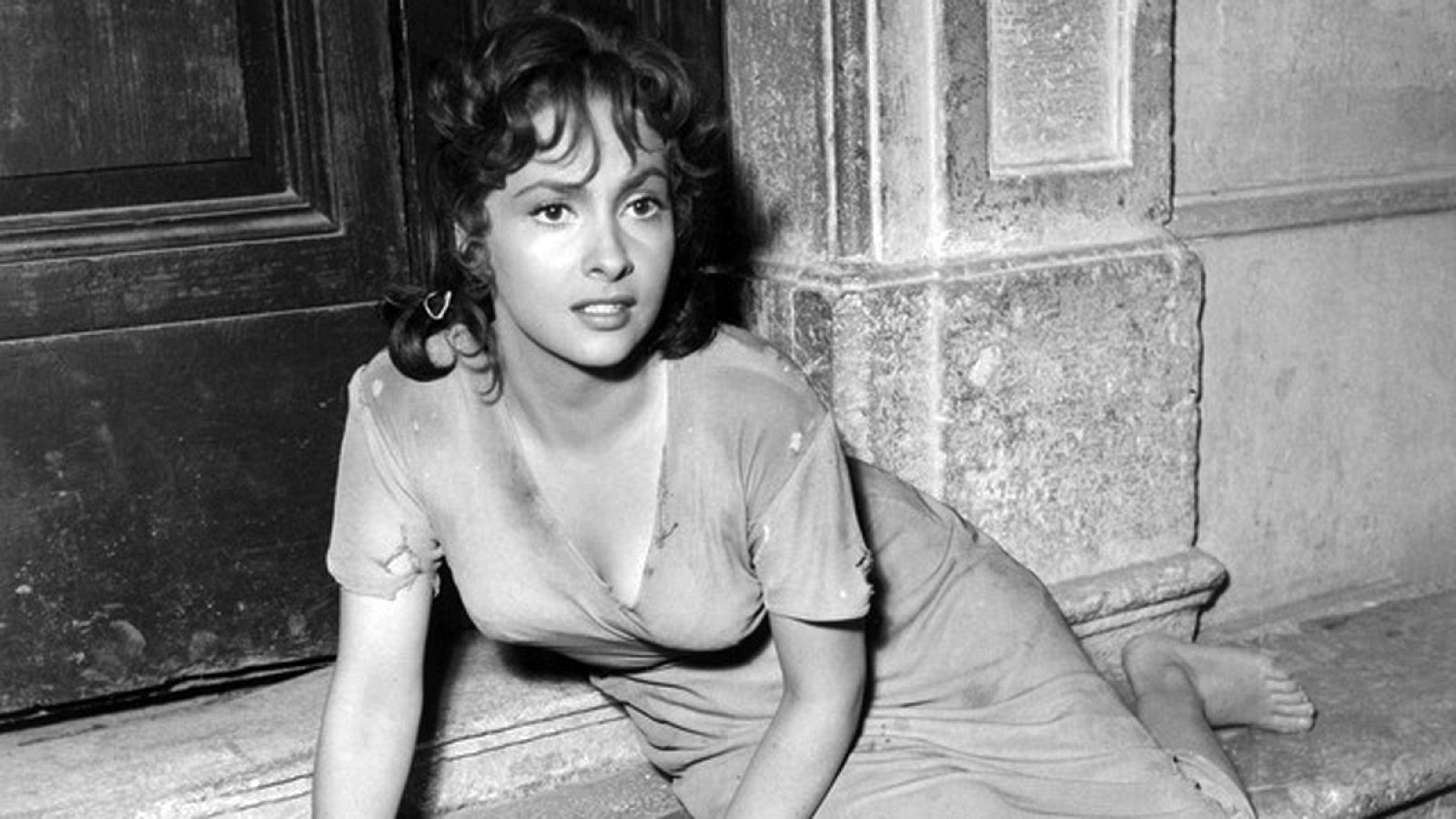 'Pan, amor y fantasía', cuando Gina Lollobrigida fue la 'maggiorata' del neorrealiosmo rosa