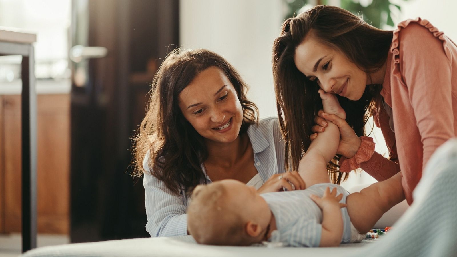 El "año temático" 2023 para la FELGTBI+ irá dedicado a visibilizar la diversidad de las familias