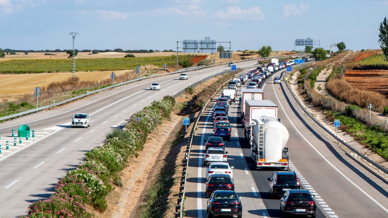 Este lunes entran en vigor las bonificaciones en la AP-41, R-5 y R-2 hasta 2024