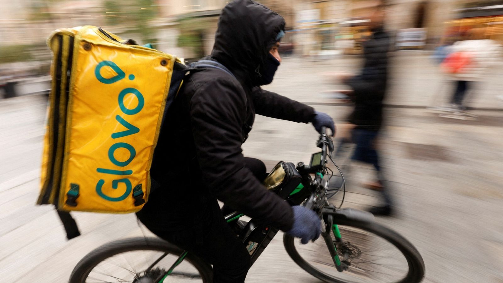 Un repartidor de Glovo en Barcelona
