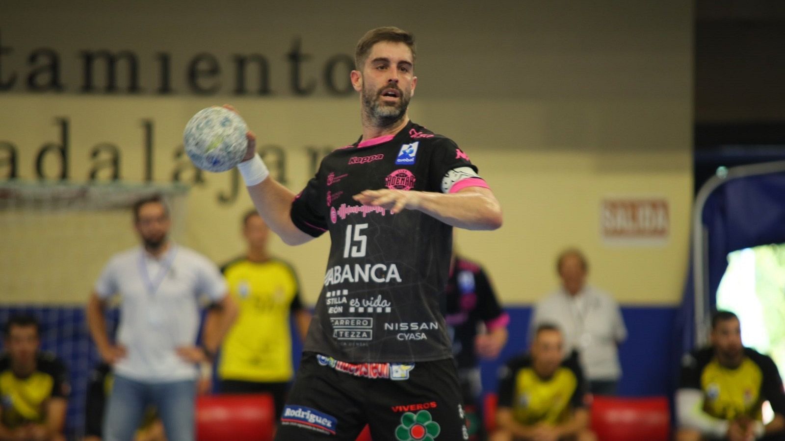 Ademar León en un partido de este curso