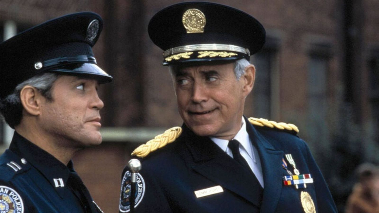 'Loca academia de policía' se despide de George R. Robertson: ha muerto con 89 años