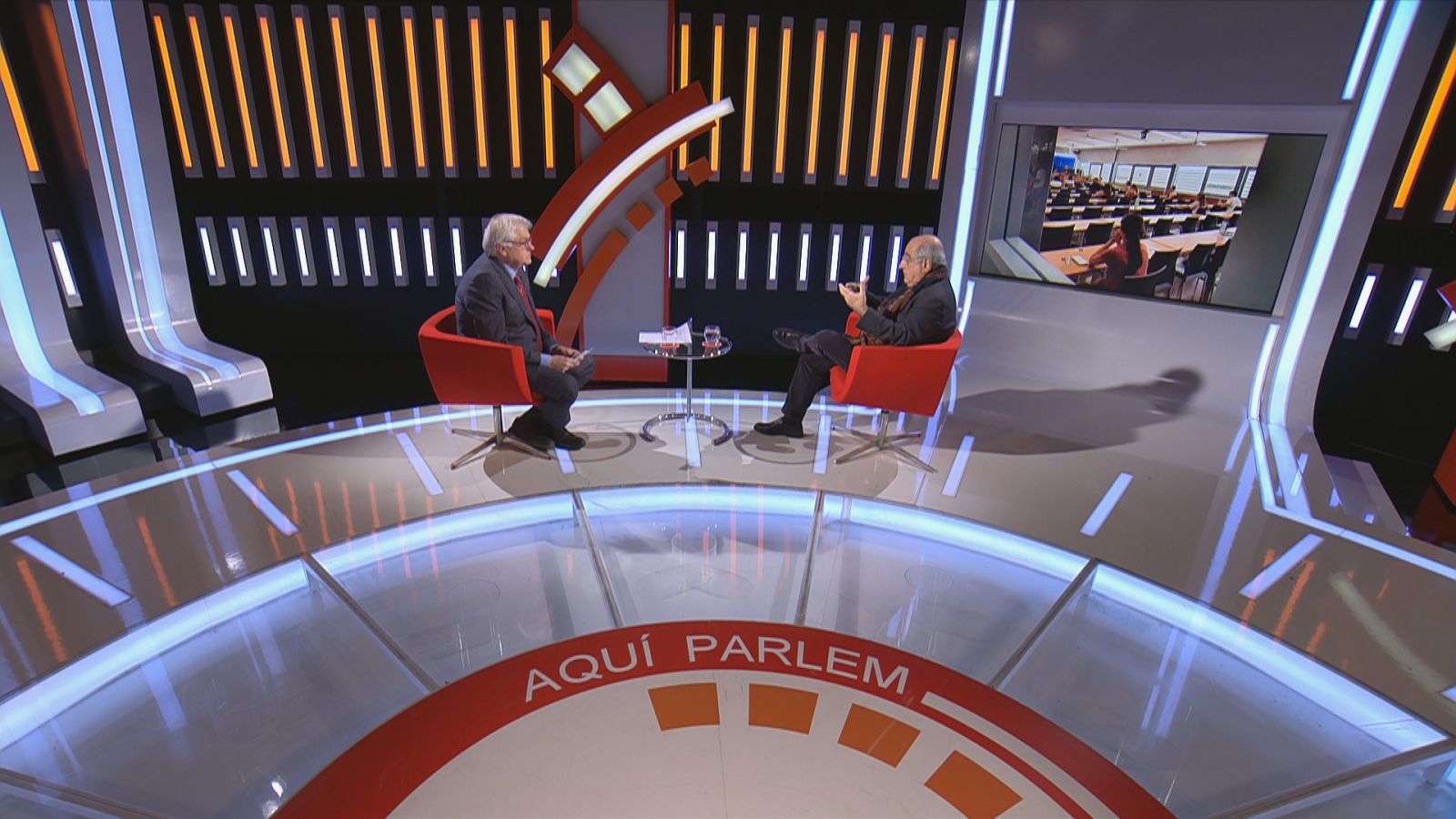 Lluís Falgàs entrevista Joaquim Nadal a 'Aquí Parlem'
