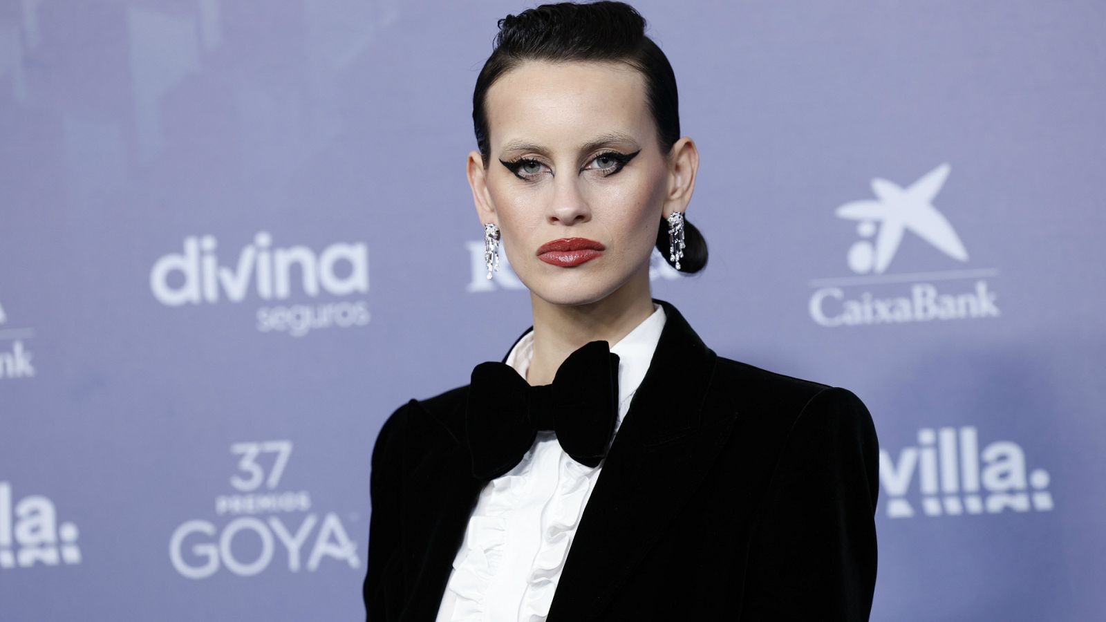 Milena Smit en la alfombra roja de los Premios Goya 2023