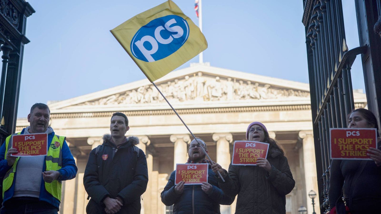 El personal del Museo Británico en huelga