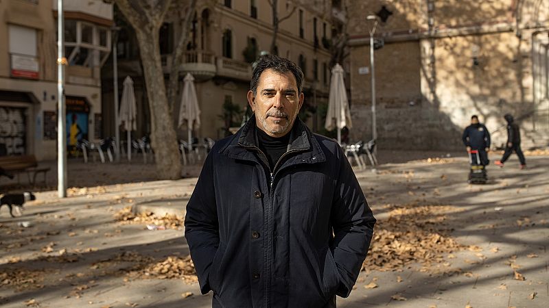 Ajustar cuentas con el pasado: "Nadie en esta tierra" es la nueva novela negra del escritor V�ctor del �rbol