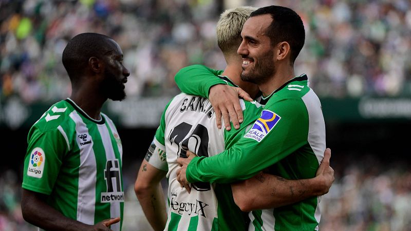 El Betis resiste el empuje vallisoletano y se sitúa cerca de Champions