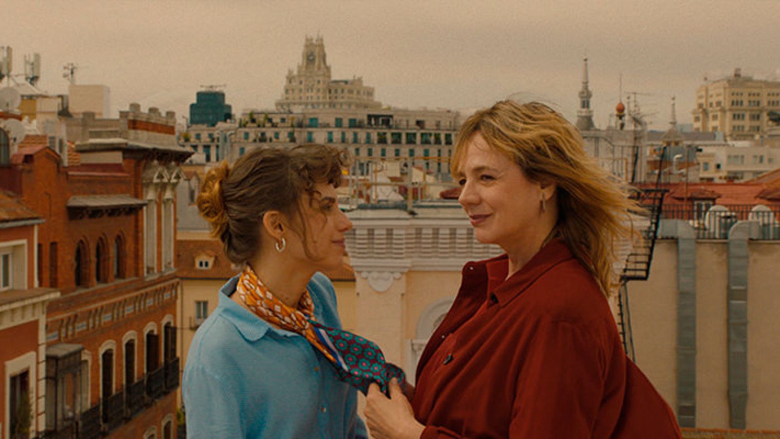 Fotograma de 'Alguien que cuide de mí', de Elvira Lindo y Daniela Fejerman