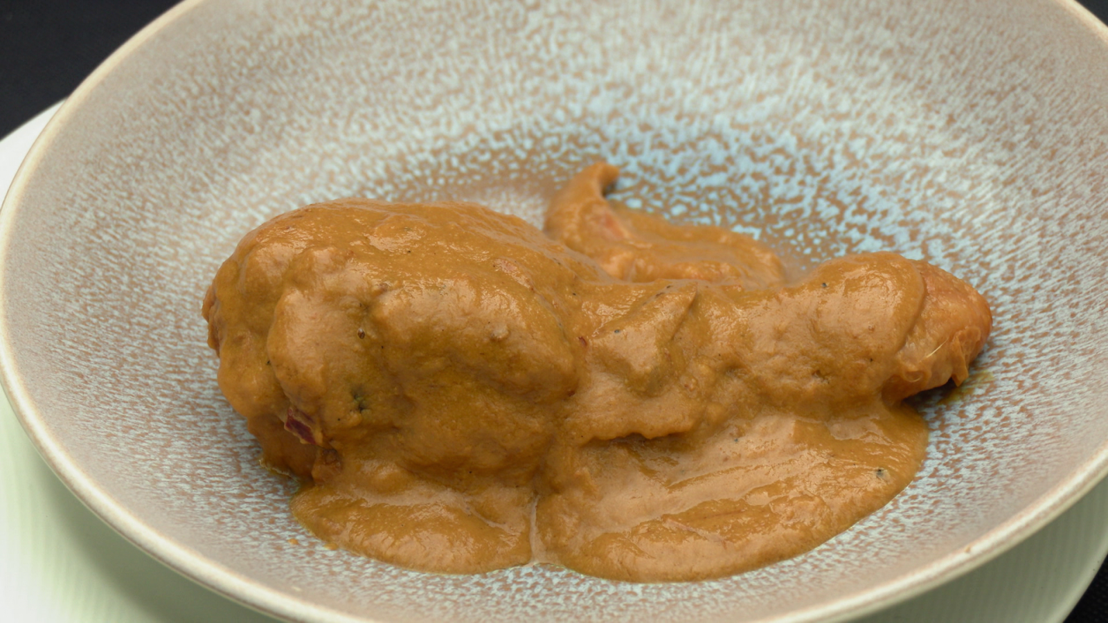 Así se elabora el pollo en pepitoria