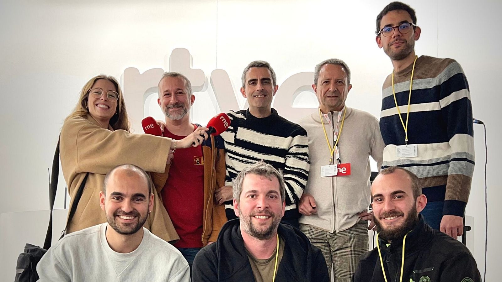Carles Mesa junto al equipo de 'Las tardes de RNE'