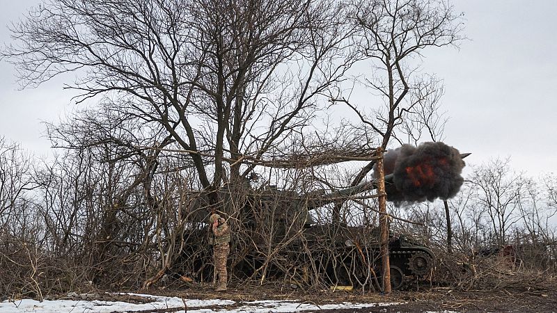 Los combates se recrudecen sobre Bajmut tras el primer aniversario de una guerra sin indicios de una paz cercana
