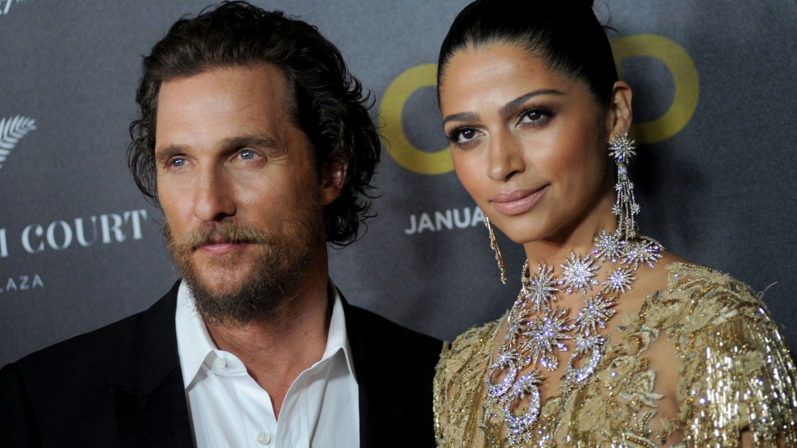 Matthew McConaughey y Camila Alves: las imágenes de las angustiosas turbulencias en el avión