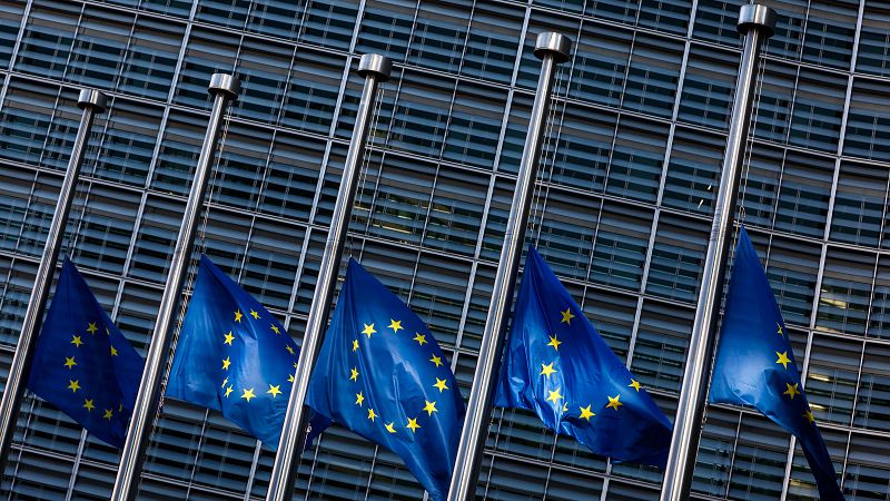 Bruselas retomará las reglas fiscales y volverá a exigir un déficit máximo del 3% en 2026