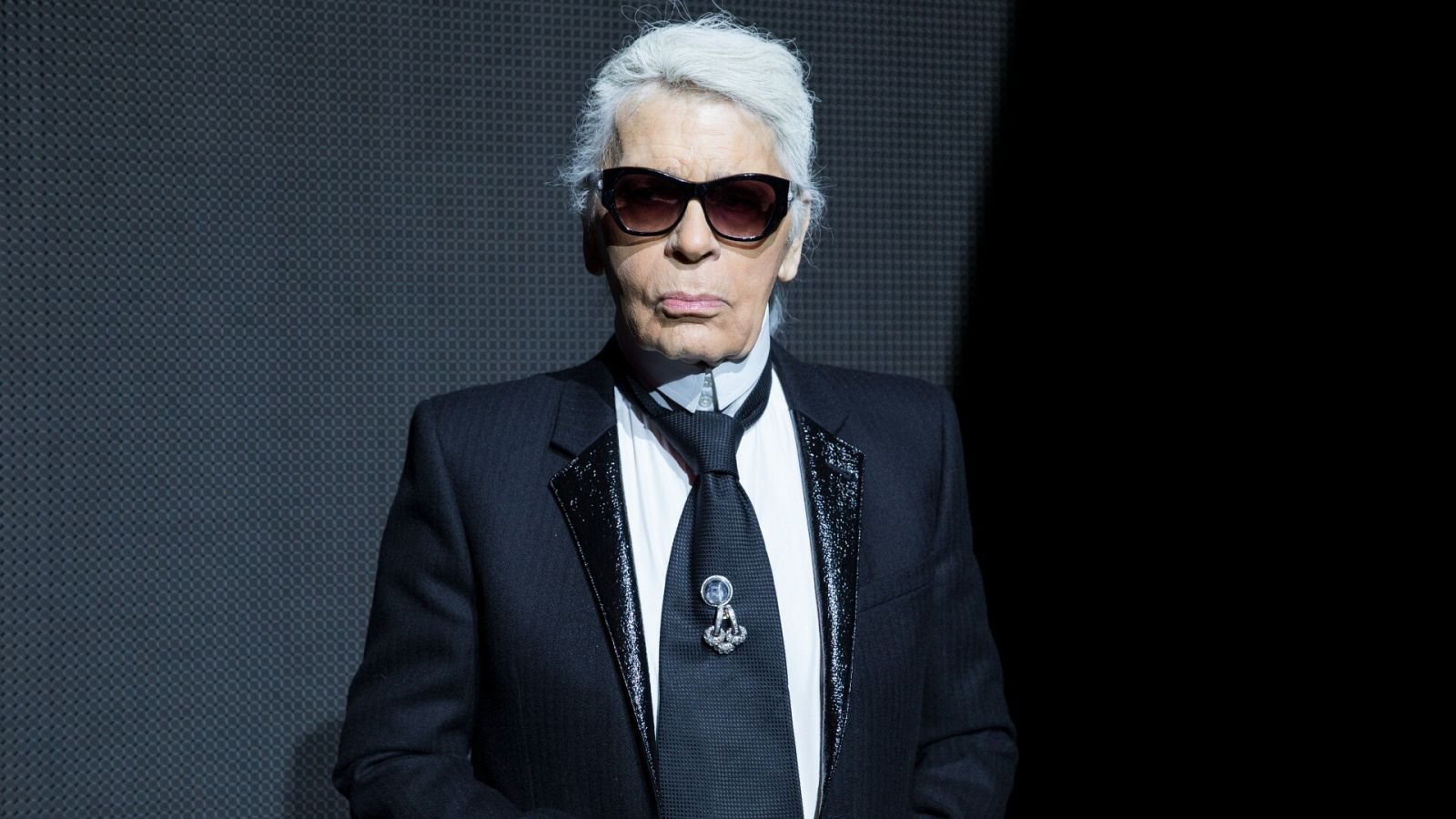Nuevo biopic de Karl Lagerfeld: ¡Lo protagonizará un actor español!