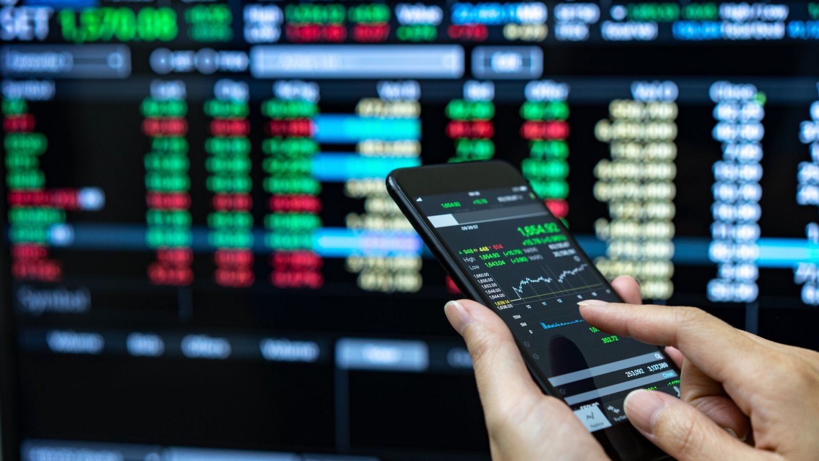 Las dificultades del Silicon Valley Bank hunden su cotización y asustan al sector financiero