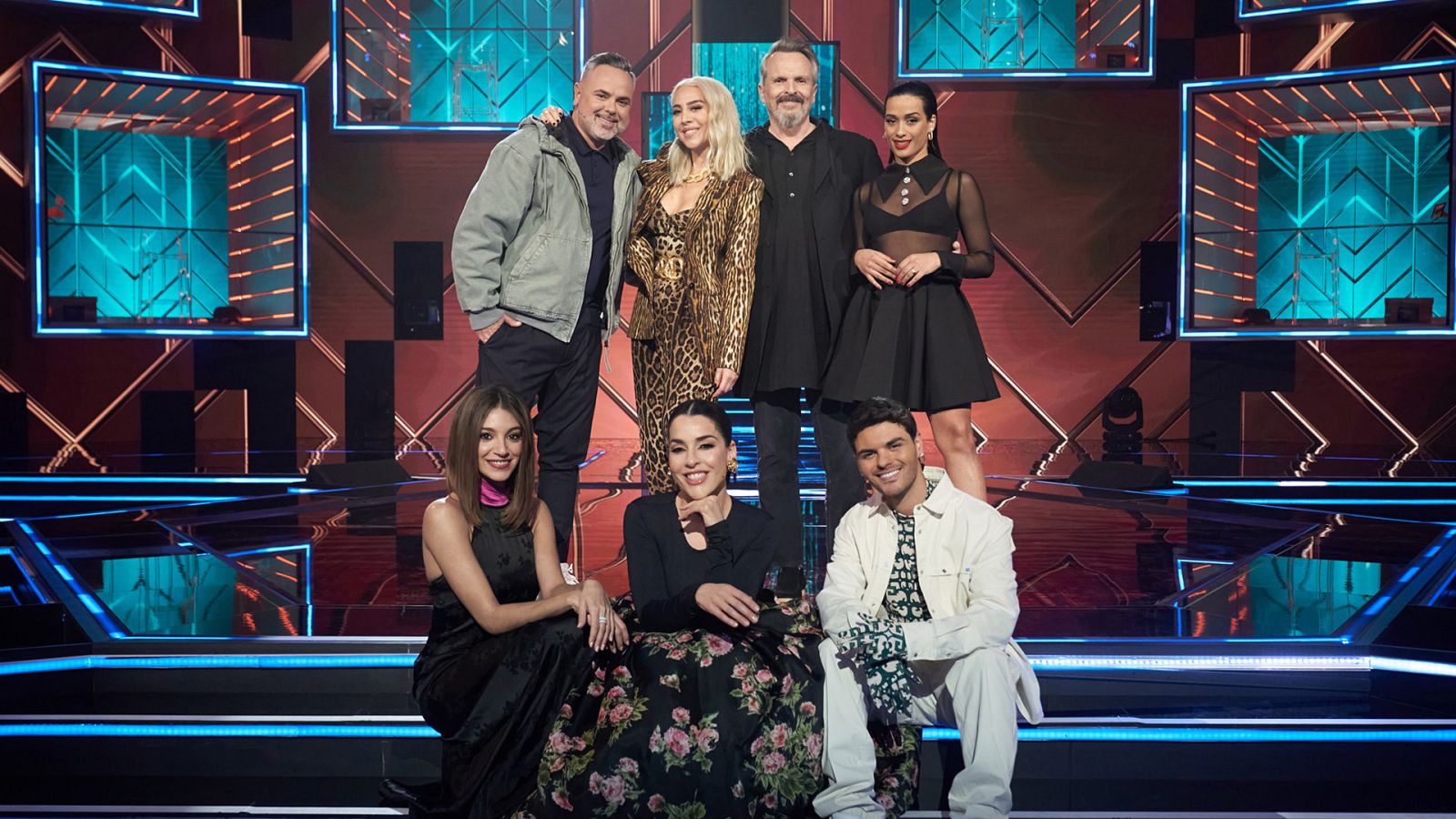 Los presentadores y el jurado de 'Cover Night'