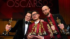'Todo a la vez en todas partes' y su locura multiverso arrasa con siete premios Oscar