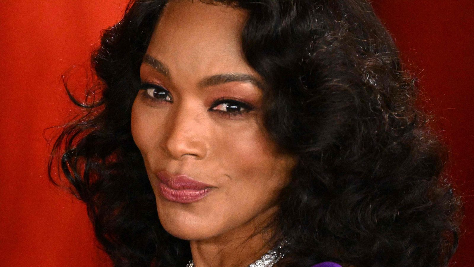 Angela Bassett