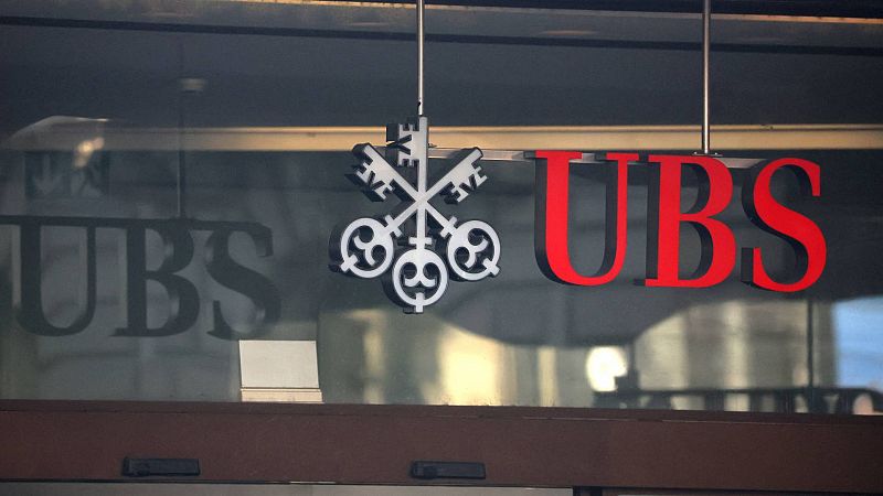 UBS negocia la compra de Credit Suisse en plena crisis de la banca