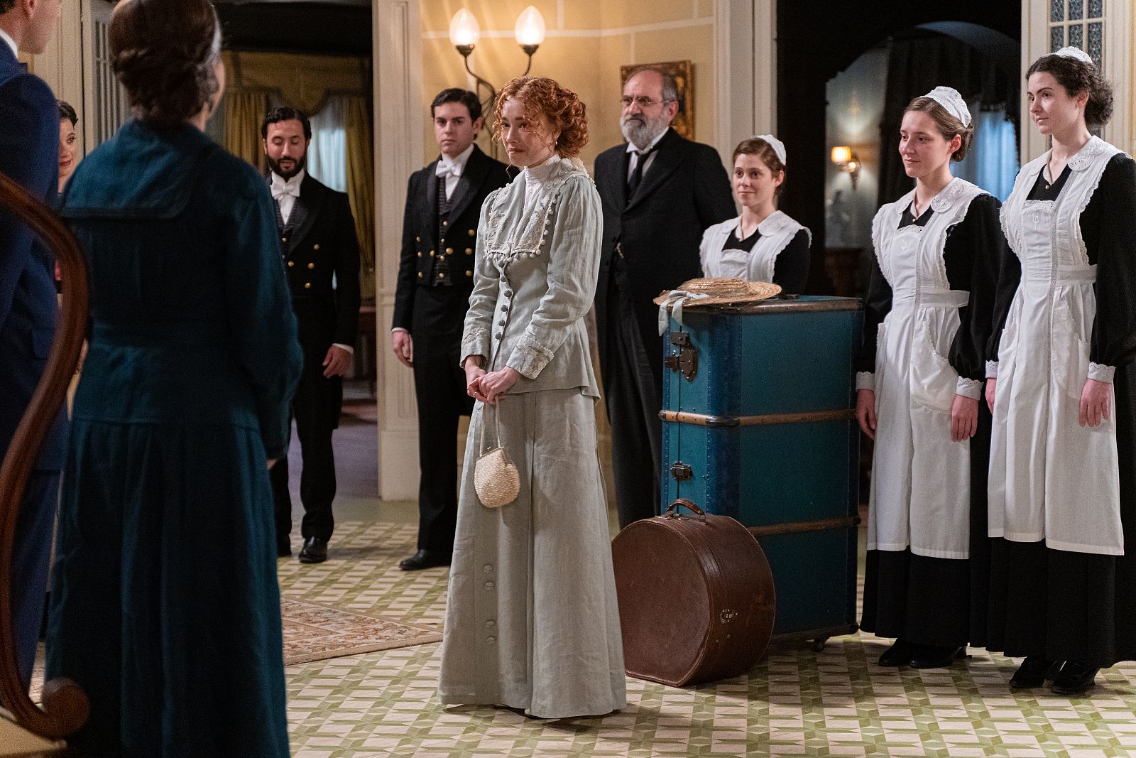 La Promesa: Leonor se despide de su familia