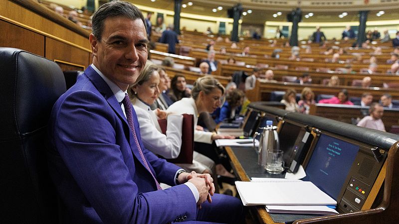 Sánchez carga contra el "odio" y el "legado estéril" de Vox y acusa al PP de una "indecente abstención" en la moción