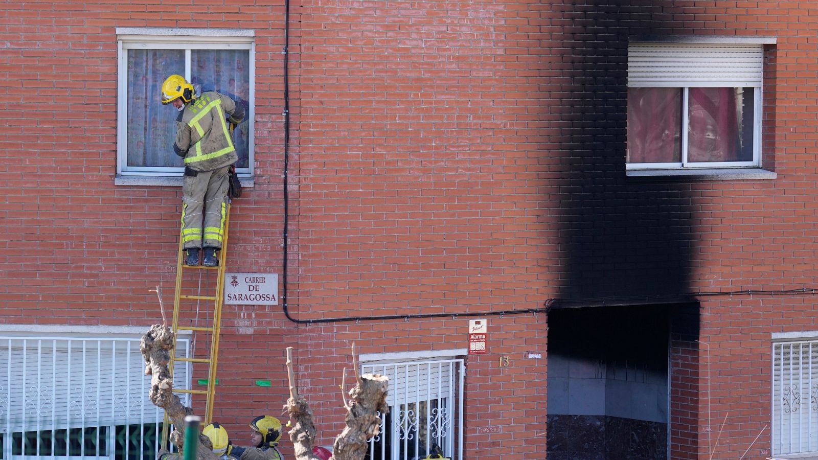 El bloque de viviendas incendiado en Rubí, Barcelona