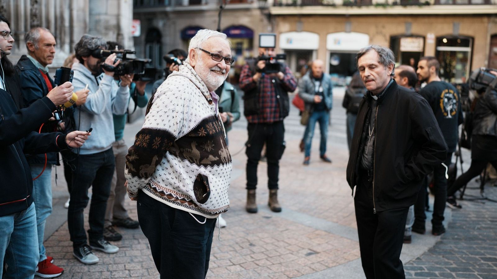 El obispo de Bilbao, Joseba Segura(i), llega a la celebración de la misa solemne