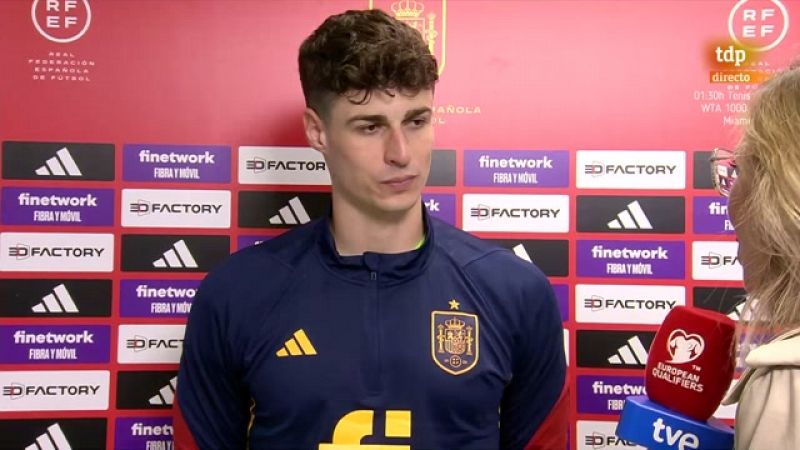 Kepa recoge el guante de la selección